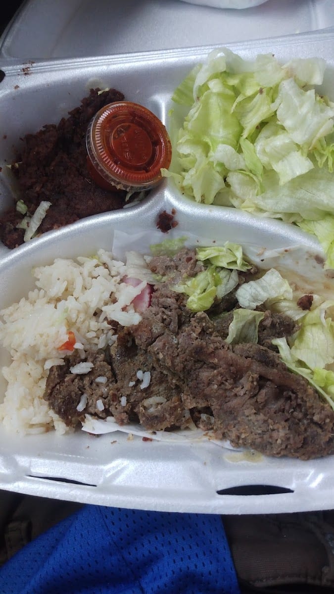La Joya Salvadoreña truck food, photo 3