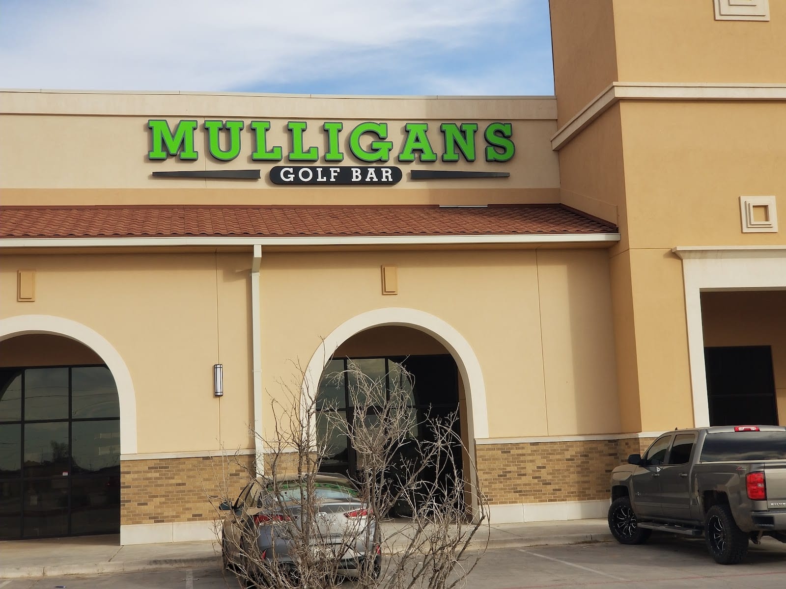 Mulligans Golf Bar LLC