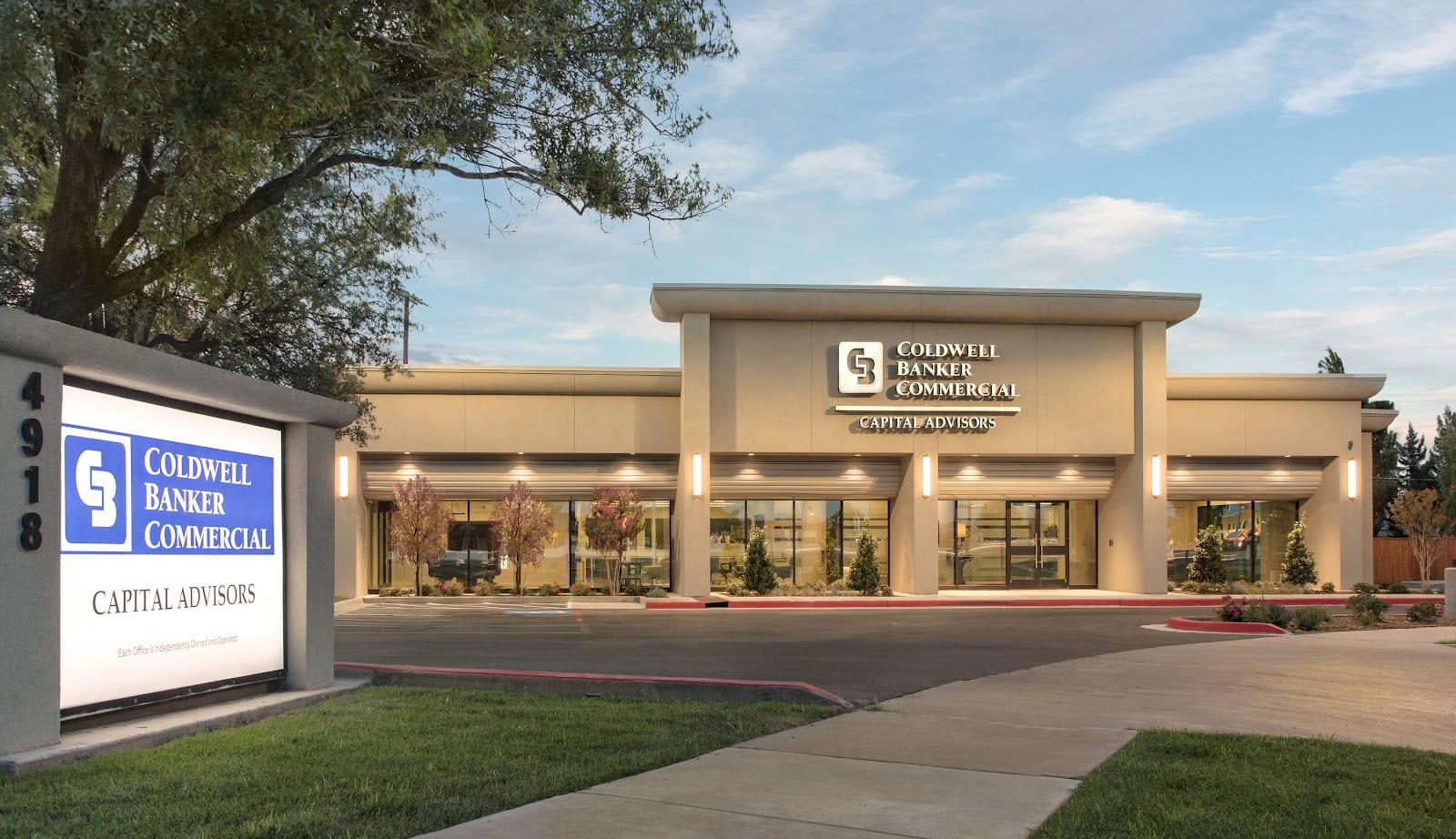 Coldwell Banker Commercial, Capital Advisors, photo 2