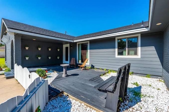 Chic Escape: Pool, Hot Tub, Gym & Playroom