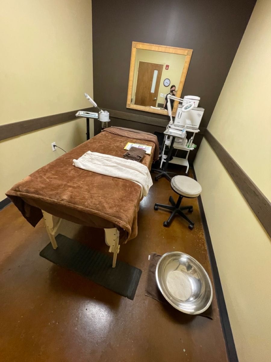 Kayla massage and spa