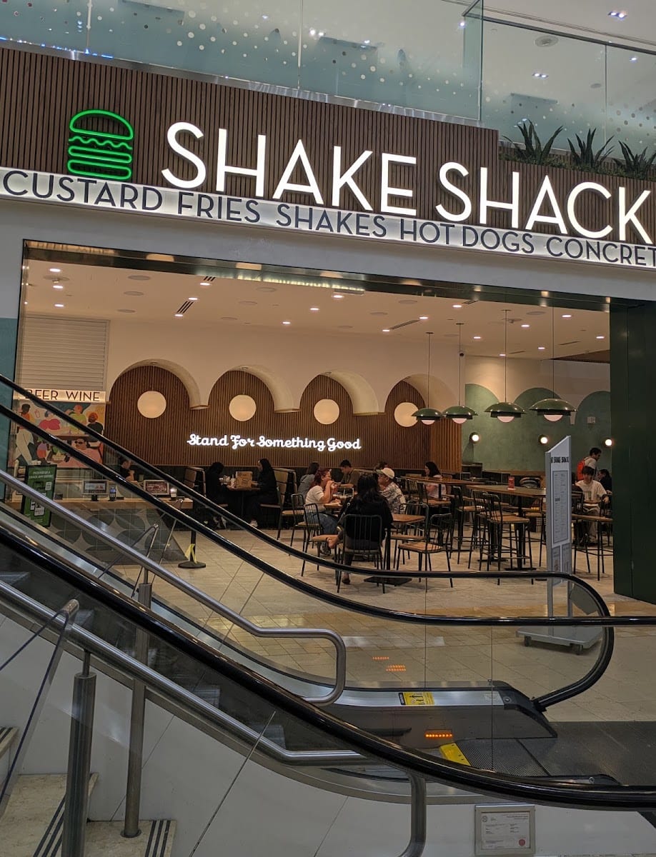 Shake Shack - Yorkdale Shopping Centre, photo 2