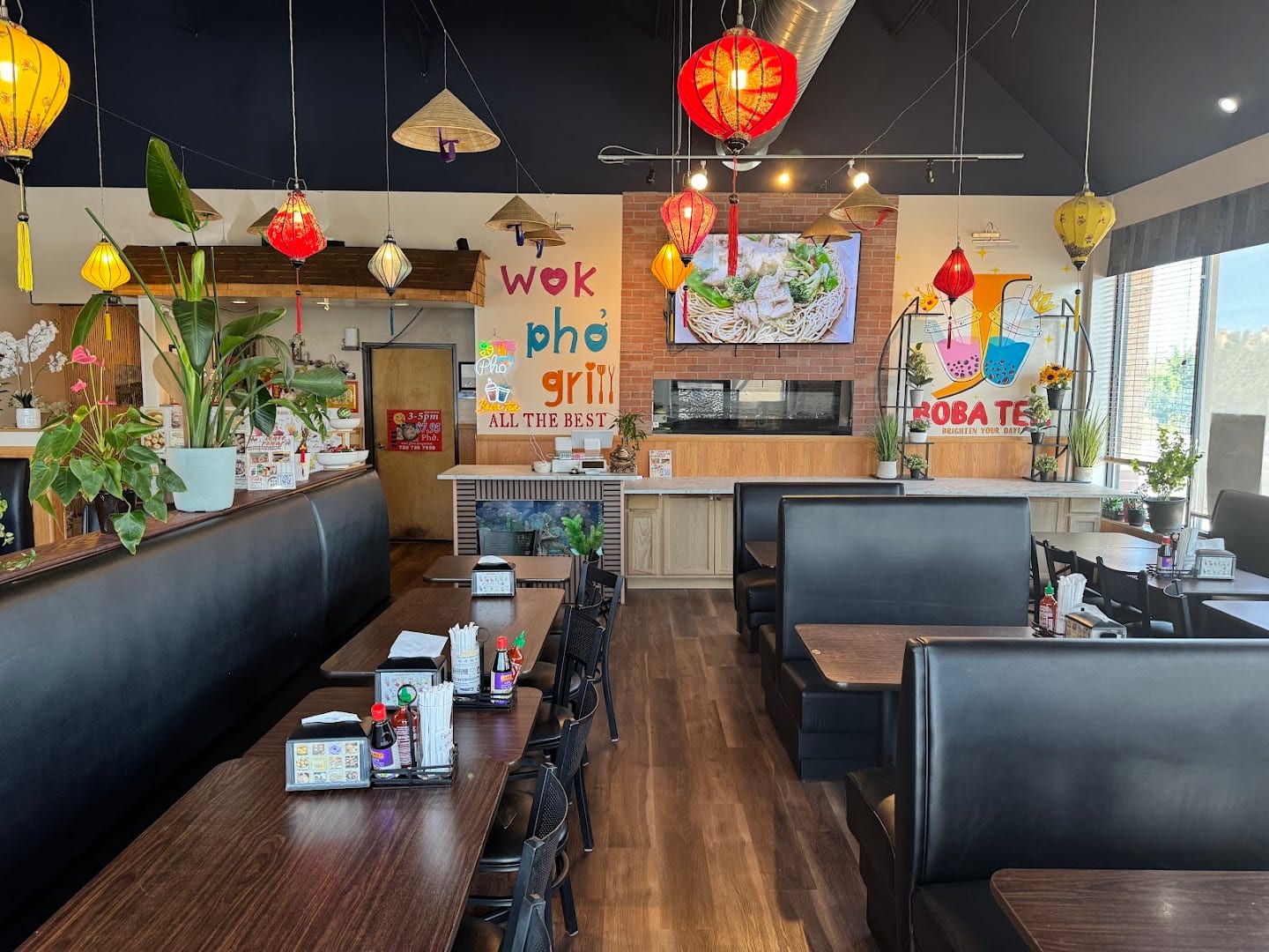 ViVi Pho Arapahoe