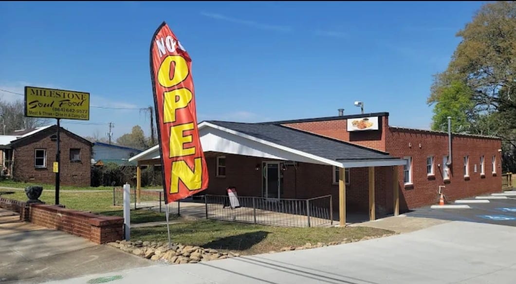 Milestone Soul Food, photo 4