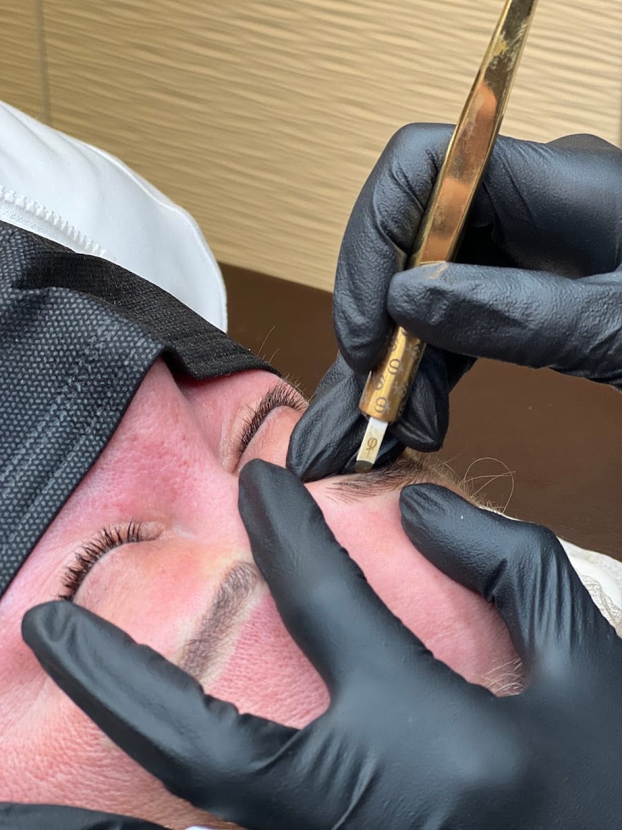 Brow Bar, photo 4
