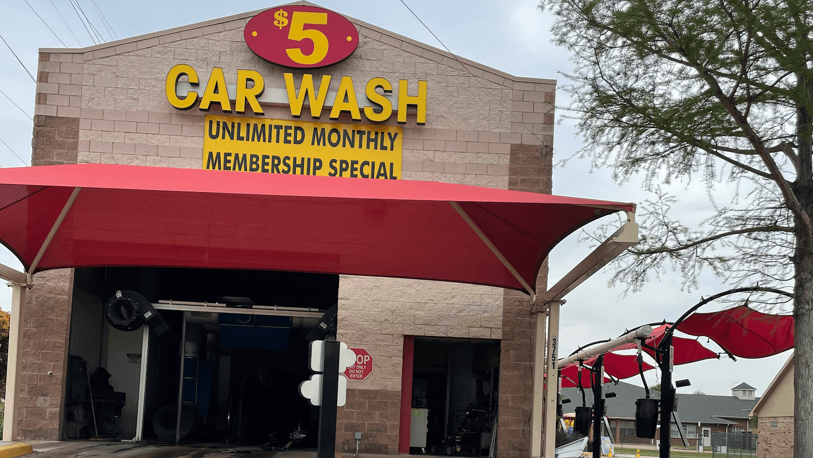 Mint Carwash, photo 2