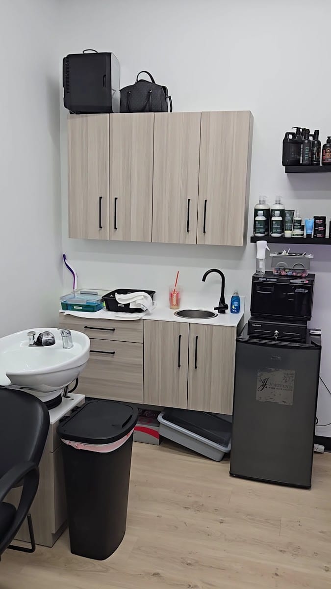 Jordan's Mens Hair Studio, photo 3