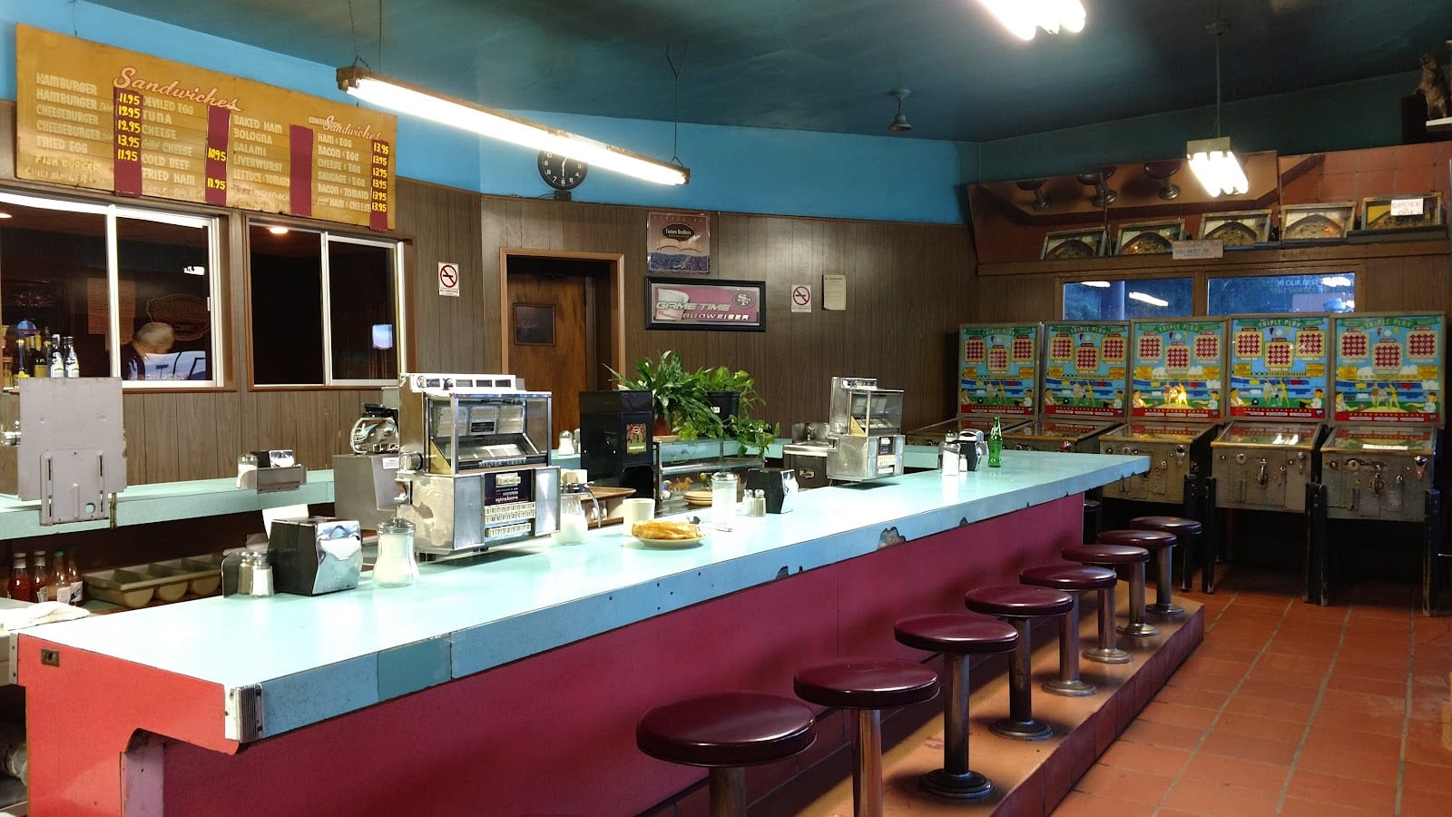 Silver Crest Donut Shop