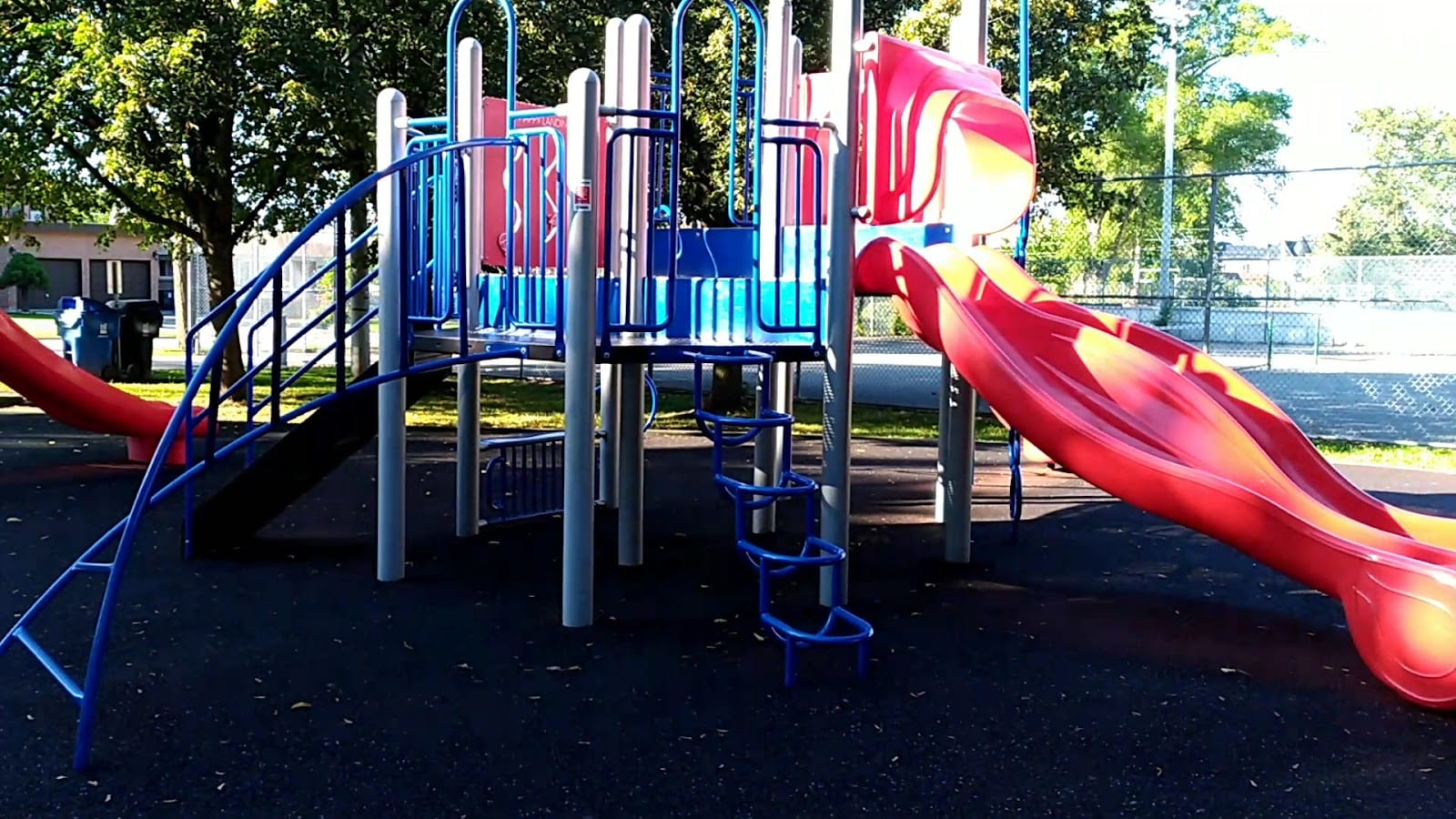 Strathburn Park, photo 2
