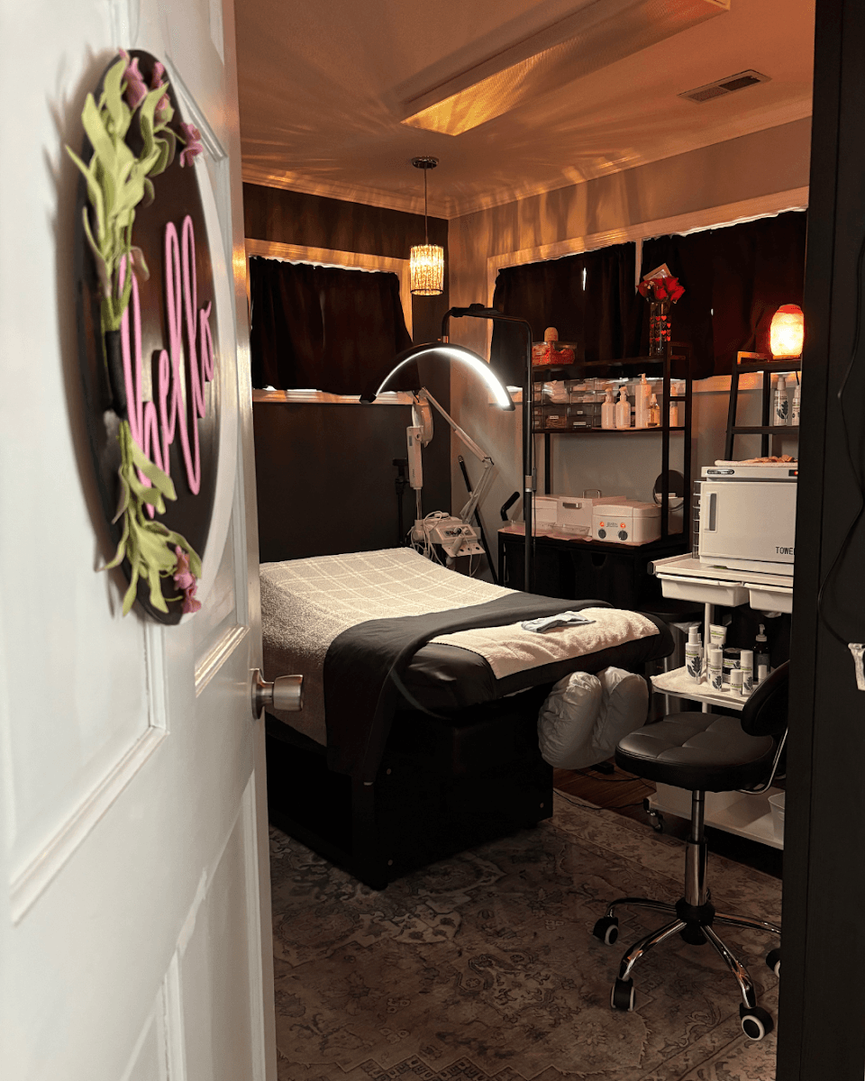 Waxing Moon Beauty Bar