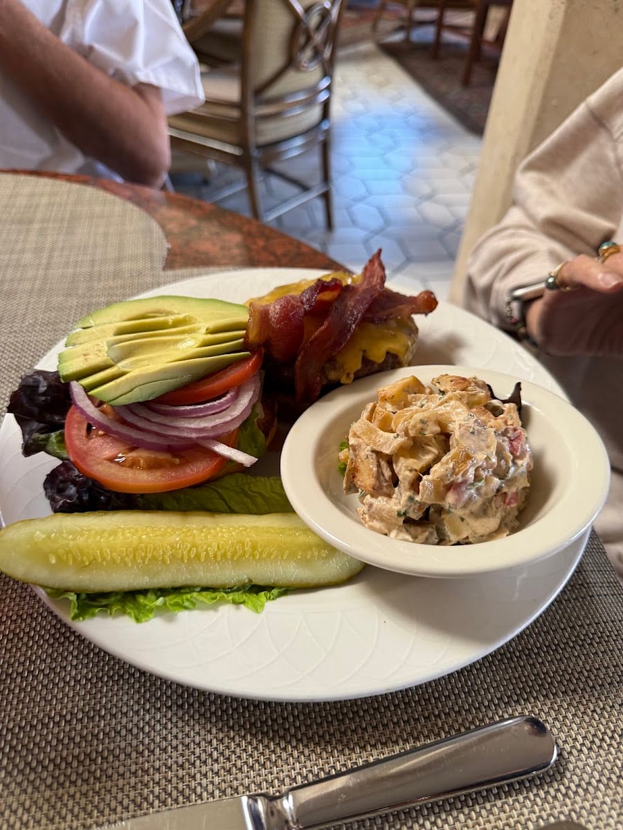 Audubon Bar & Patio, photo 3