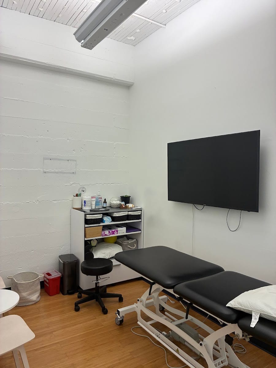 The Barefoot Physical Therapist, photo 2