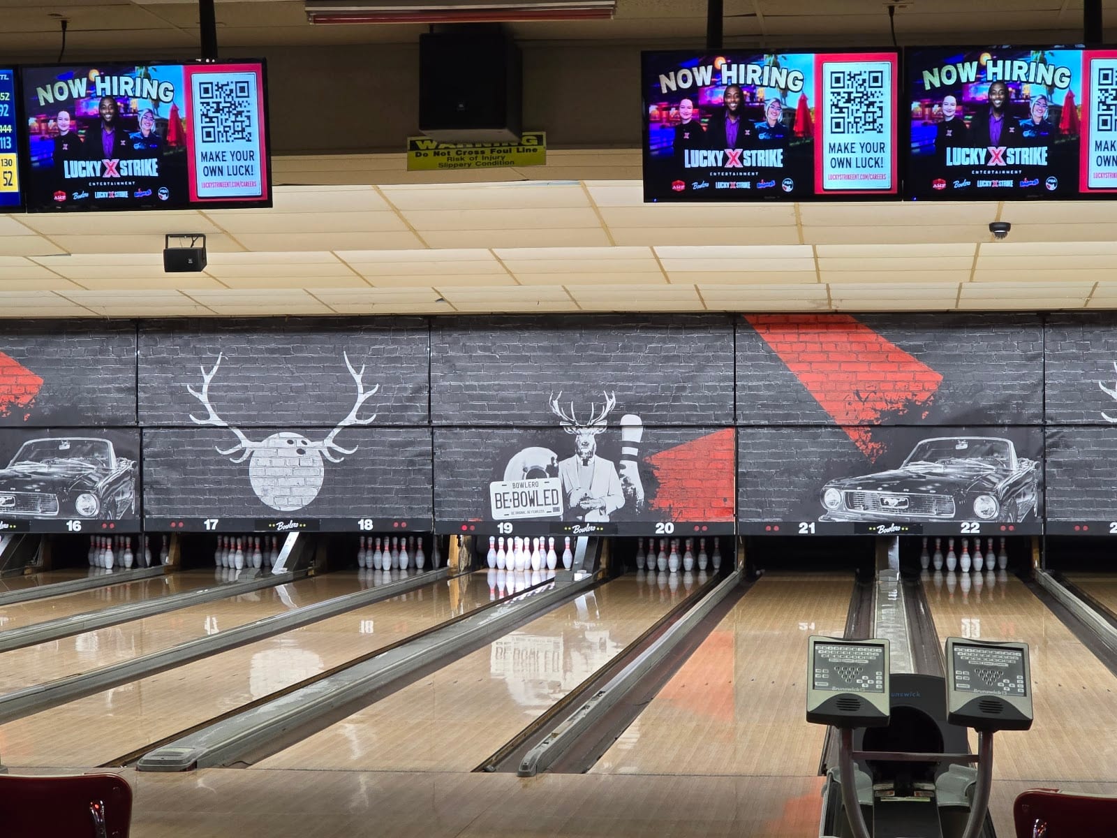 Bowlero Tucson