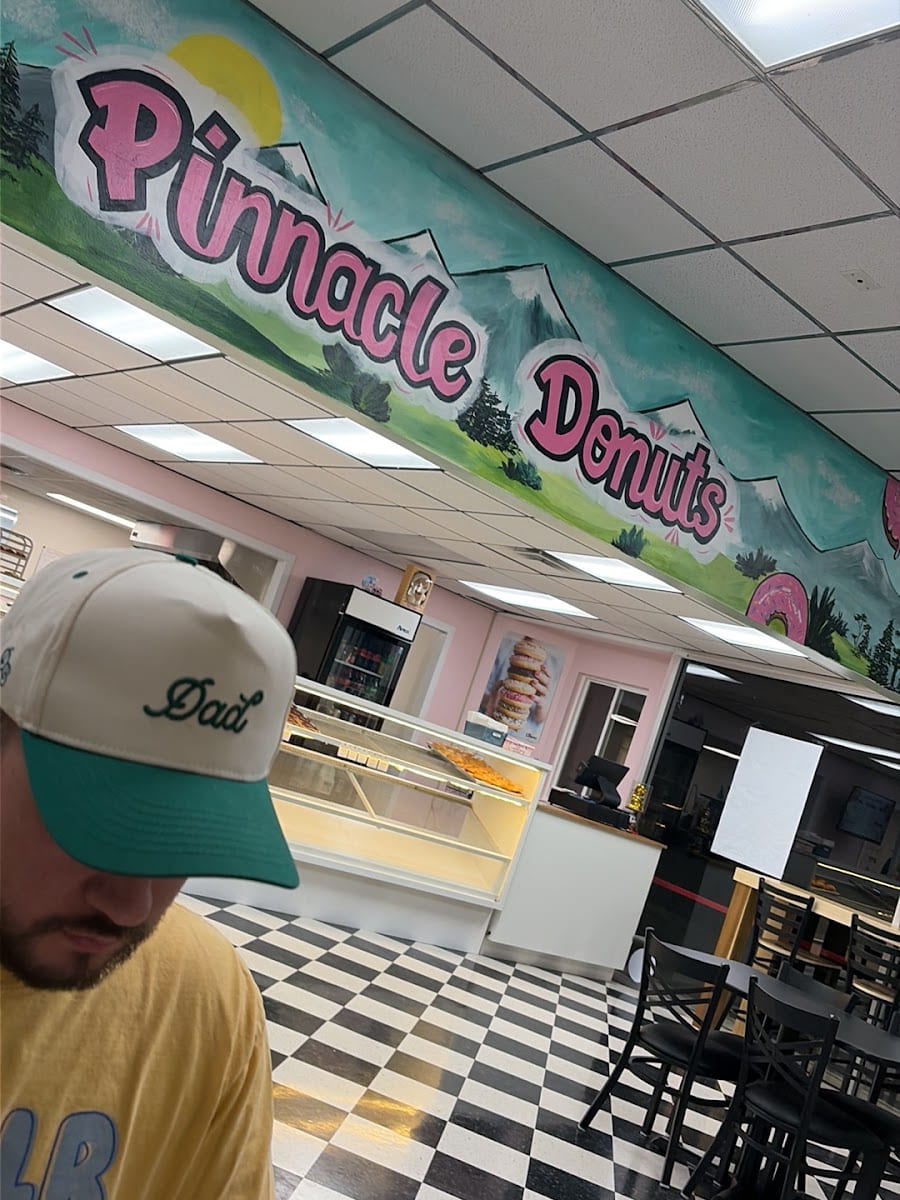 Pinnacle Donuts, photo 3