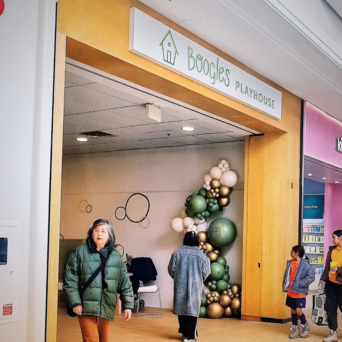 Boogles Playhouse, photo 2