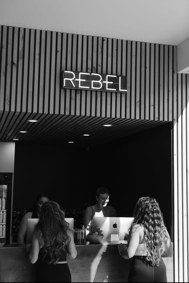 Rebel House, photo 3