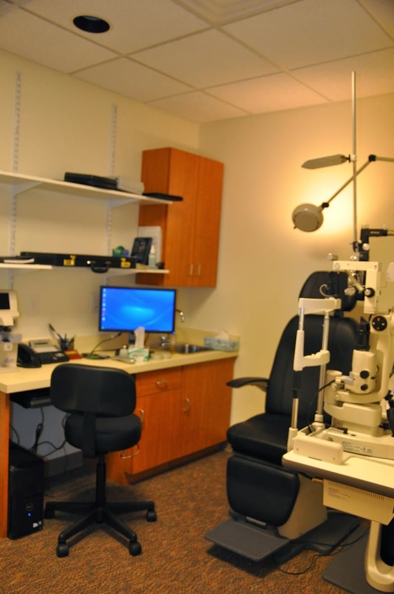 Bayview Glen Optometrists, photo 2