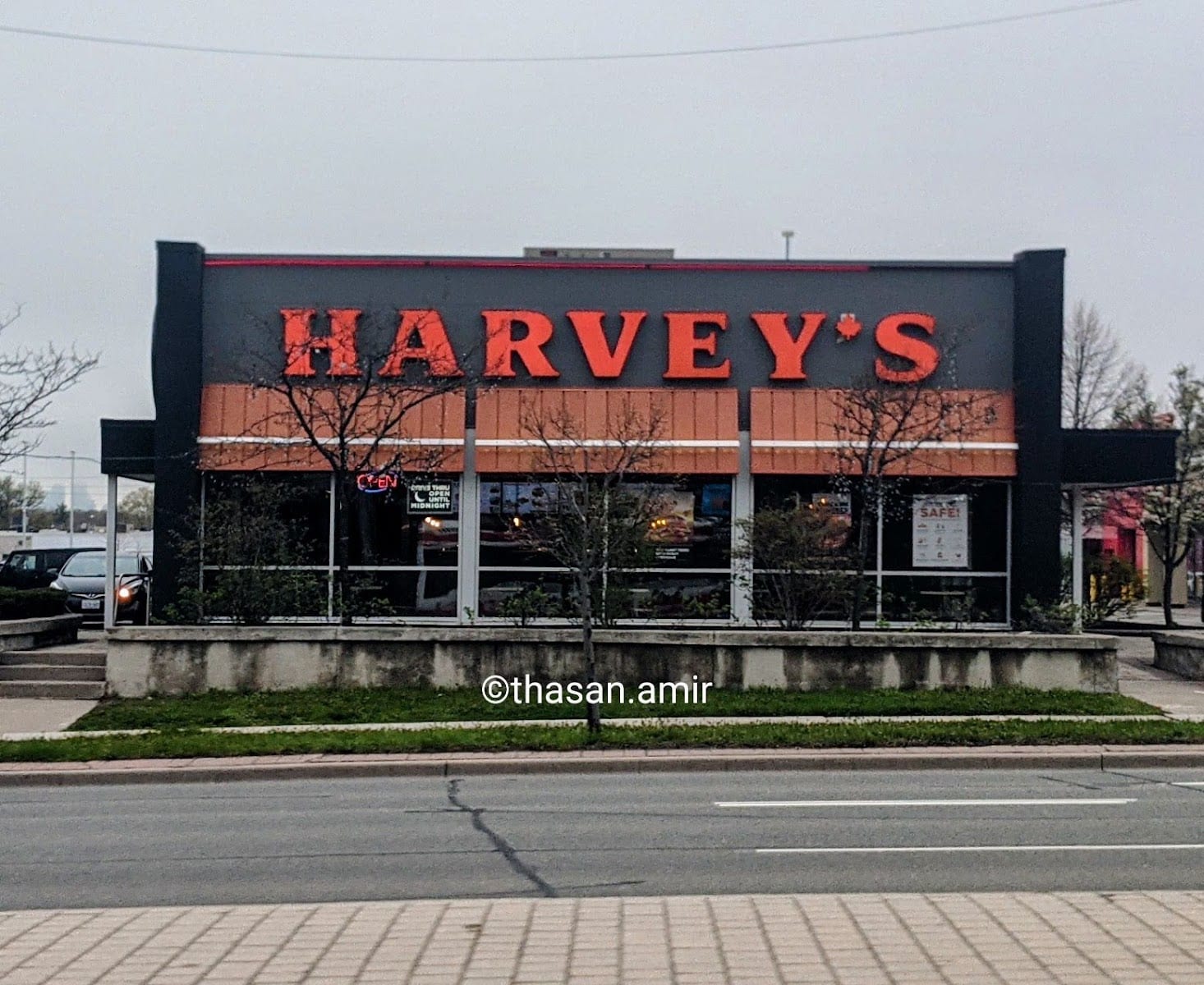 Harvey's, photo 2