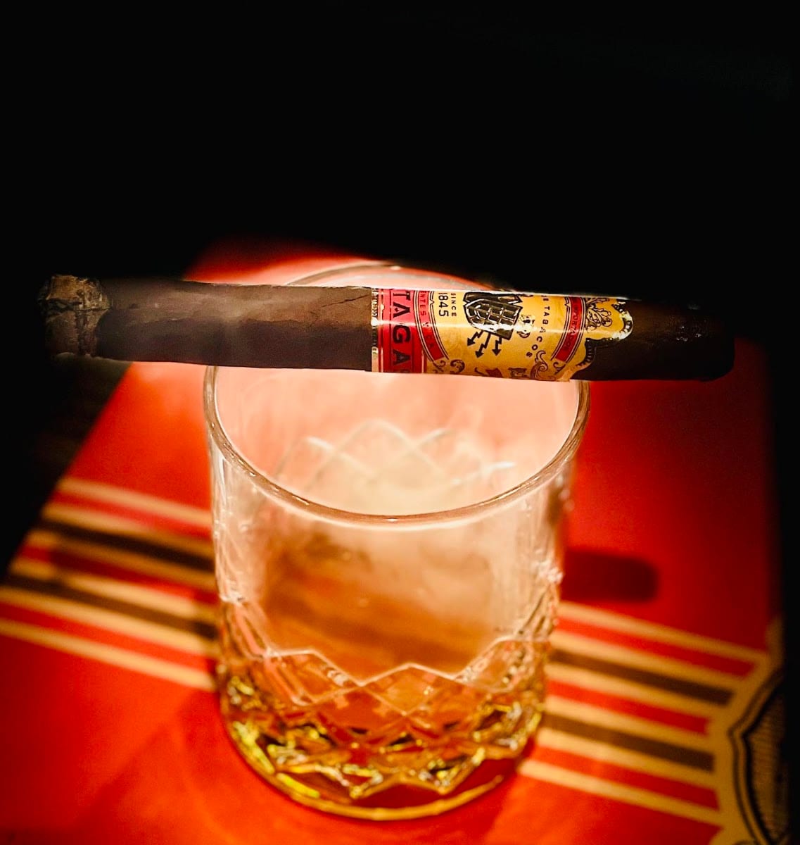 J.Merrill Cigar & Cocktail Lounge