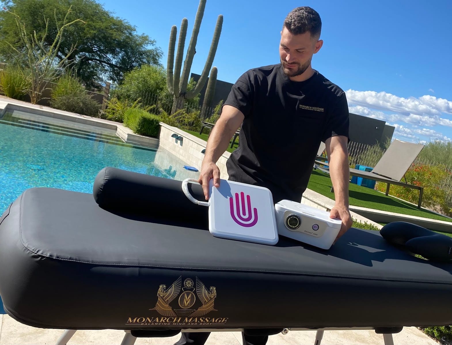 Monarch Massage (Mobile) Sports/Medical/Electrons Plus Practitioner/ Health and Fitness Coach Scottsdale/Paradise Valley, photo 2
