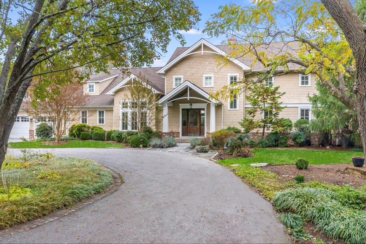 Sandra K. Libby Group with Long and Foster Real Estate and Forbes Global Properties