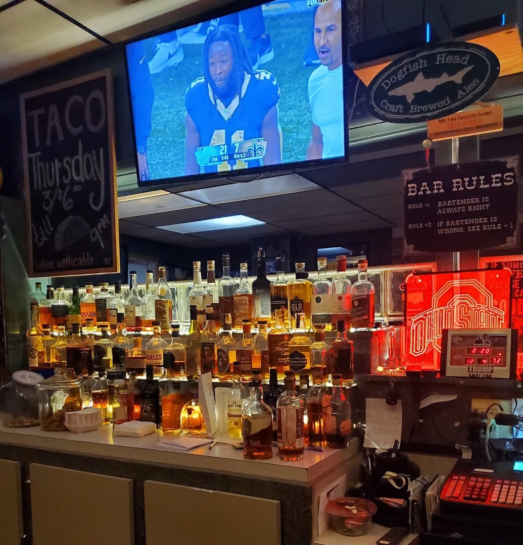 Lakeview Lounge
