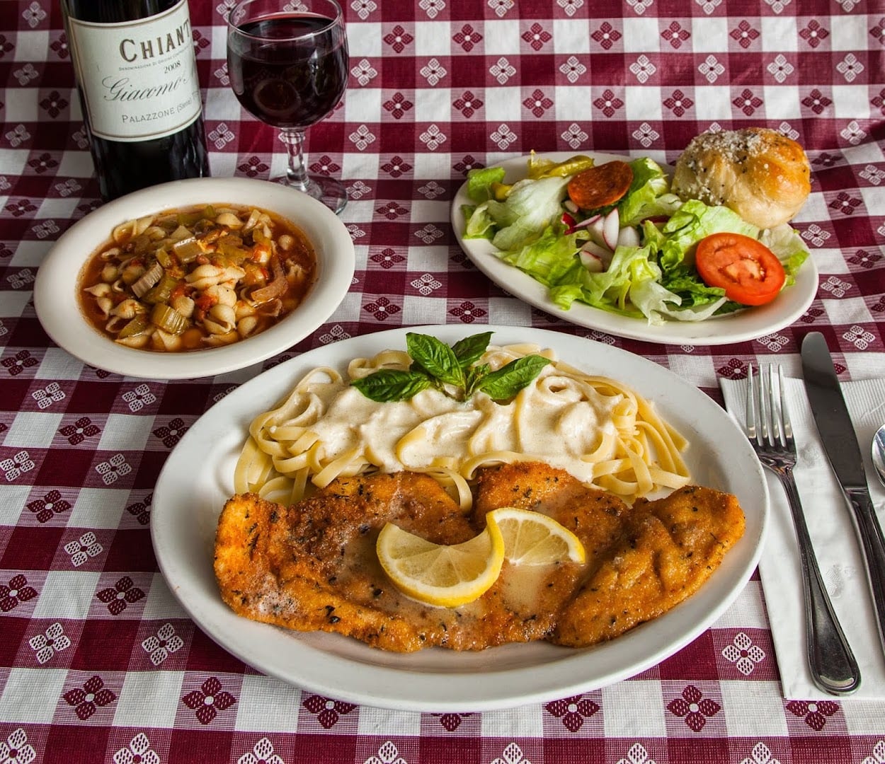 Mama Louise Italian Restaurant, photo 3