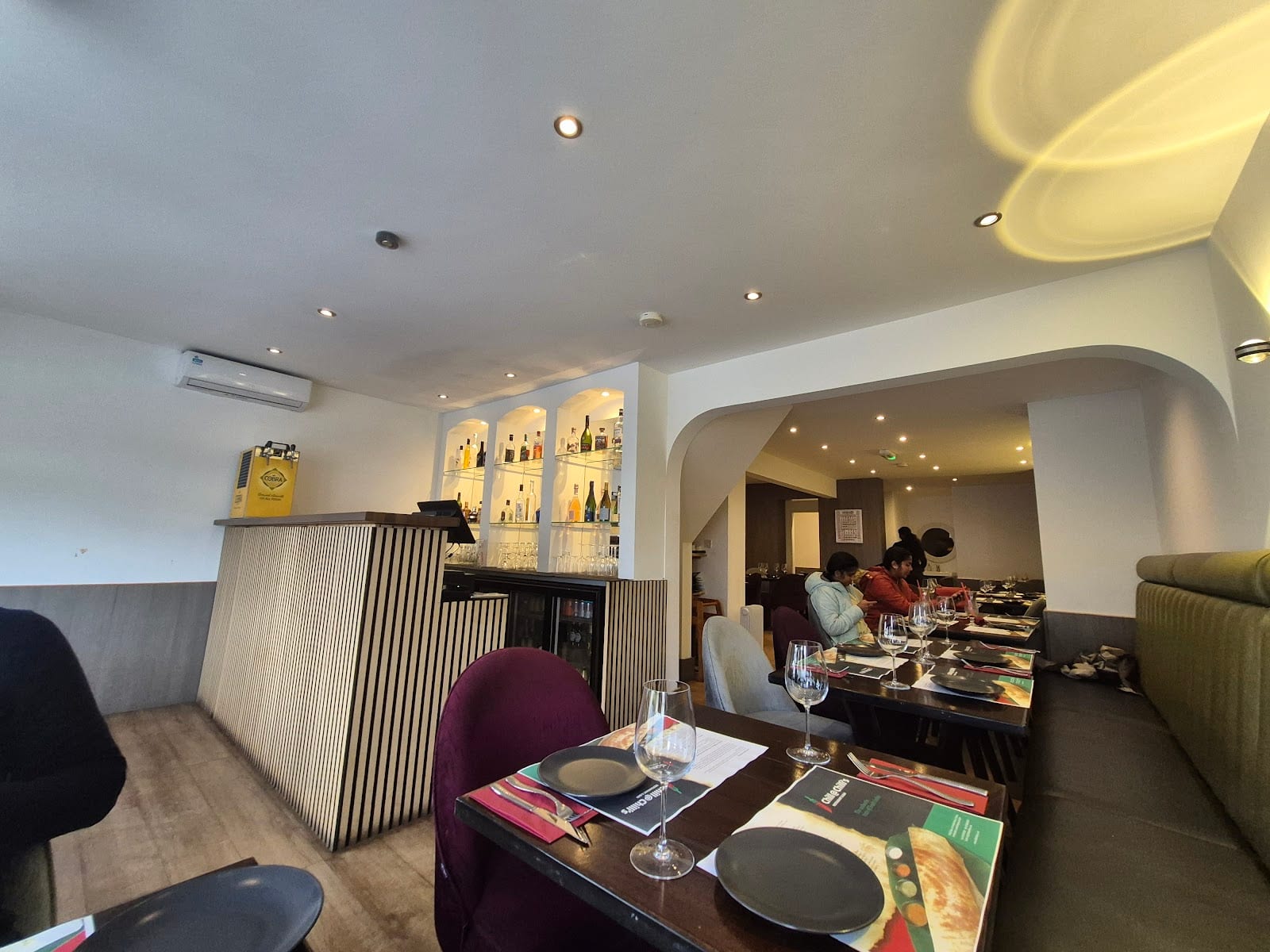Chill @ Chilli's Restaurant & Bar (Chill at Chillies)