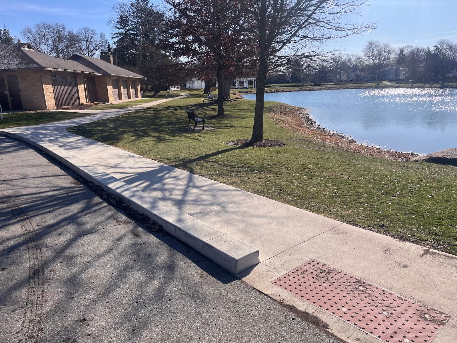 Lakeside Park Pavilion #2, photo 3