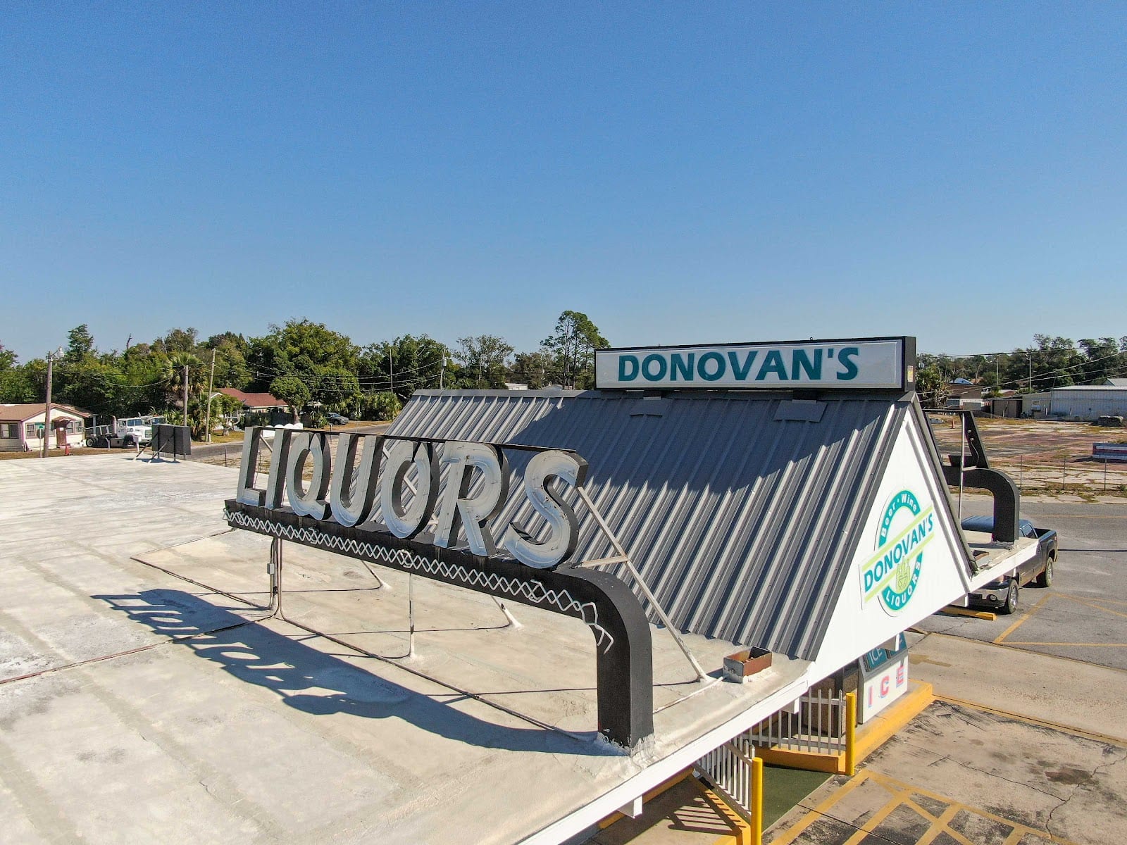 Donovan's Liquors #3, photo 2