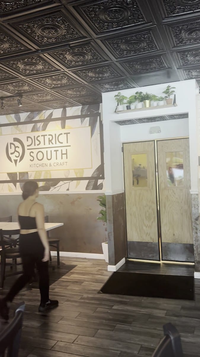 District South Kitchen & Craft, photo 3