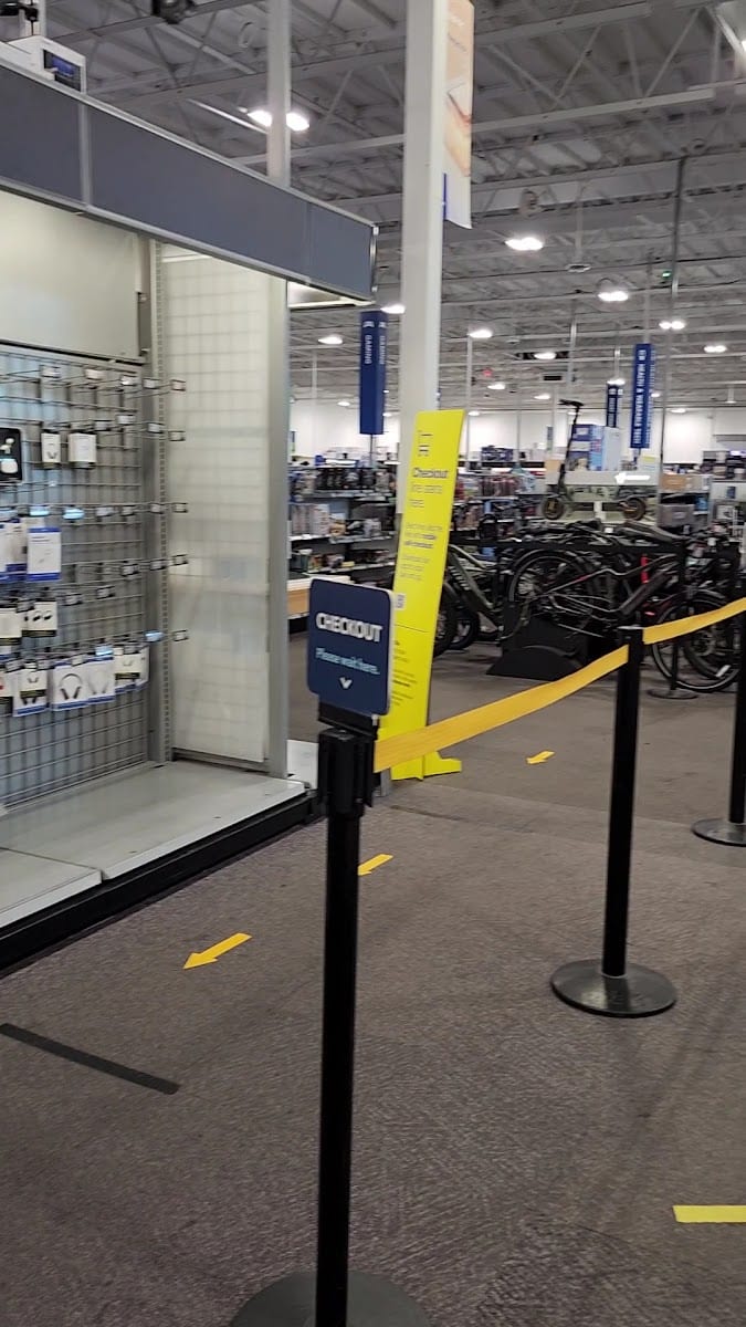 Best Buy, photo 3