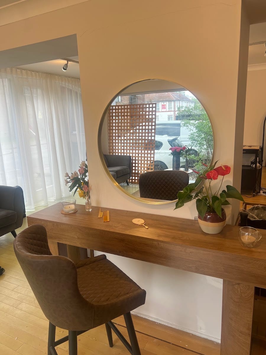 Nizolas Hair and Beauty Studio, photo 3