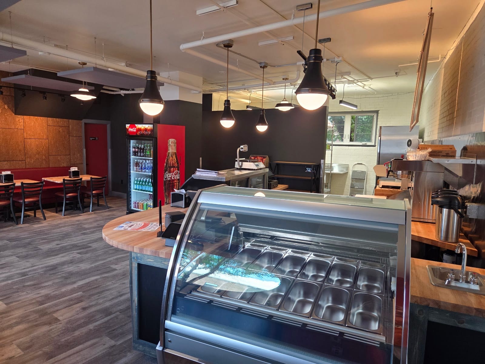Bambinos deli