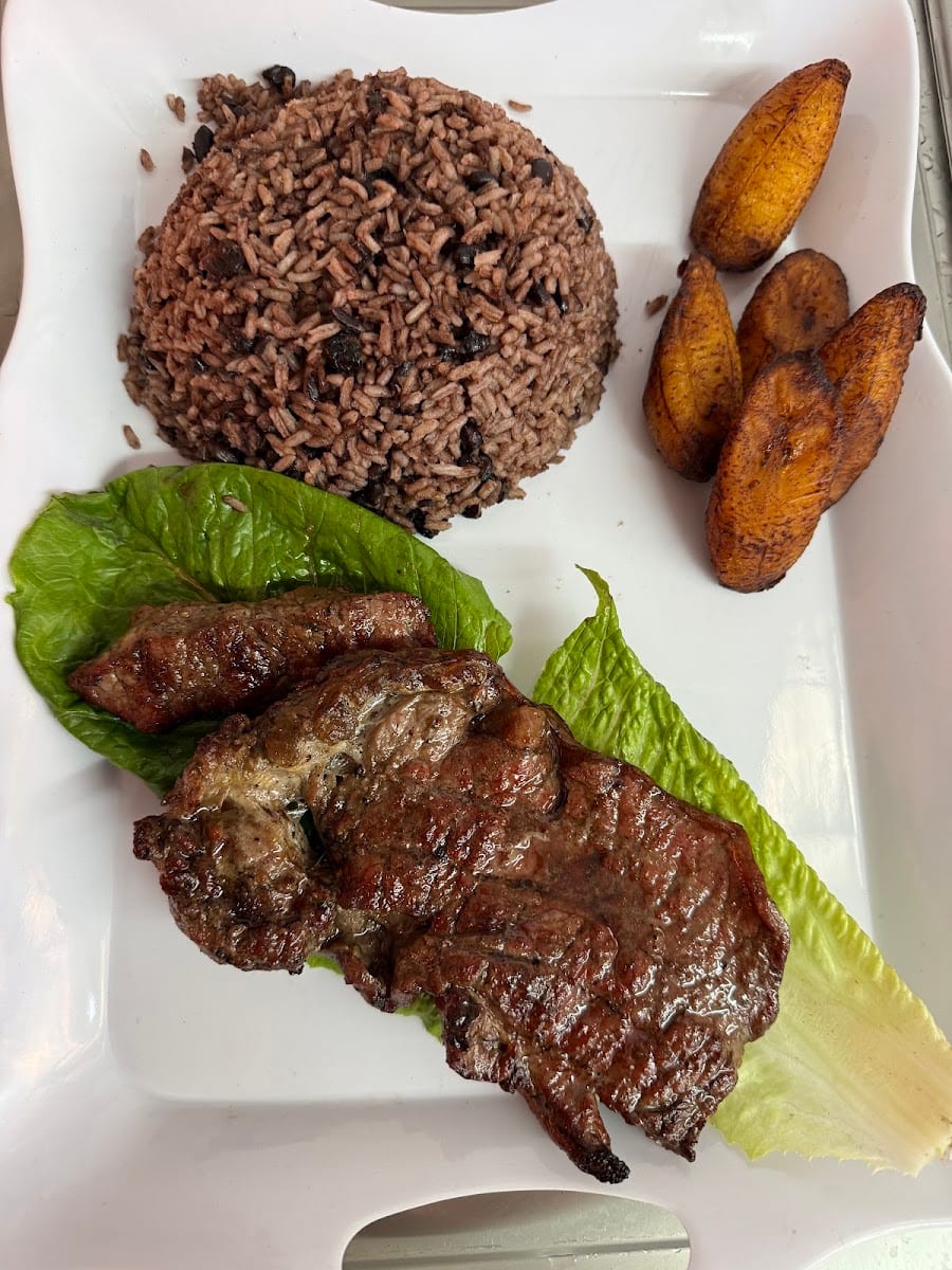 El Recreo Pizzeria y Parrilla al carbón