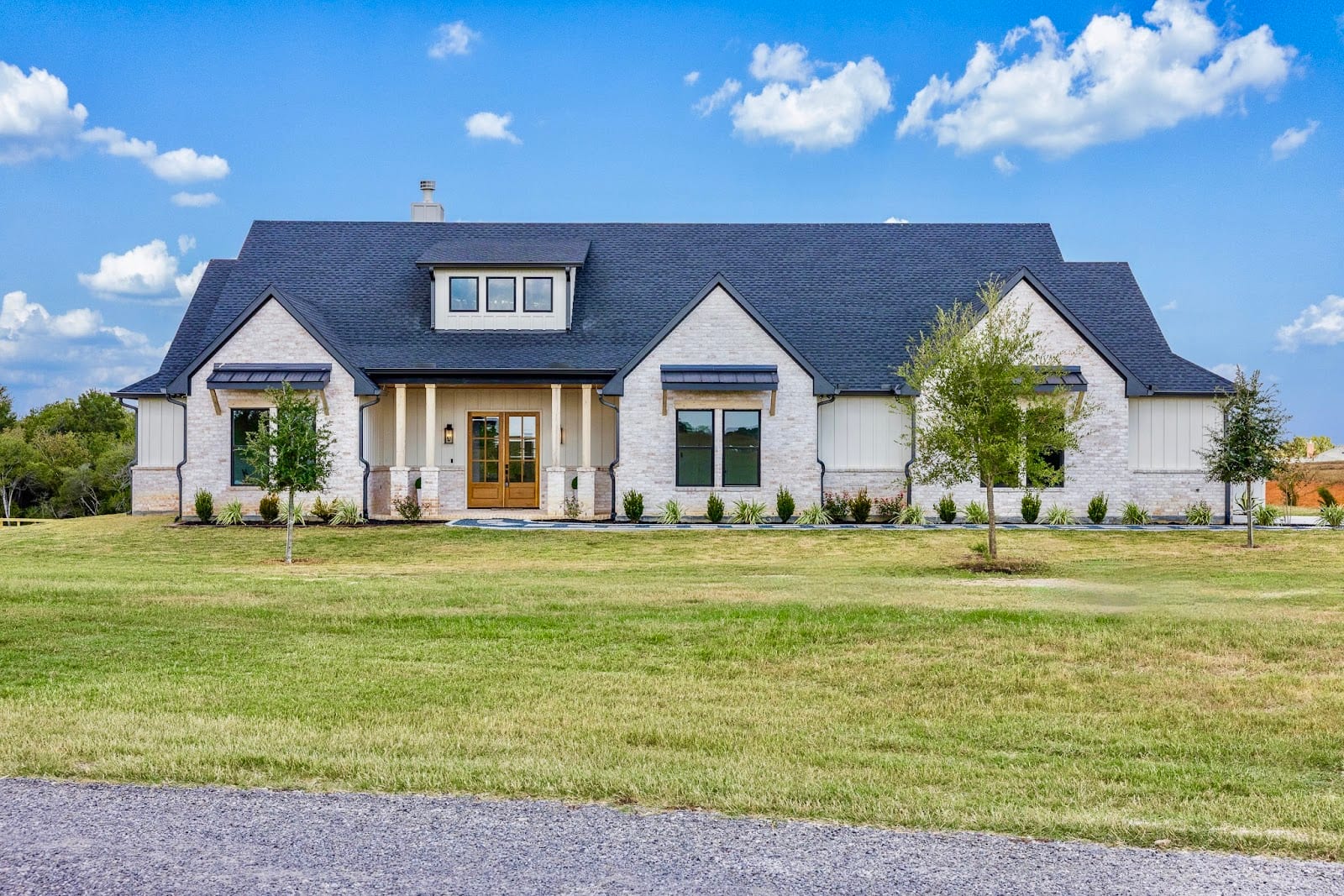 Compass | Lifestyle Ranch & Home Group - Tonya Currie-Castelli