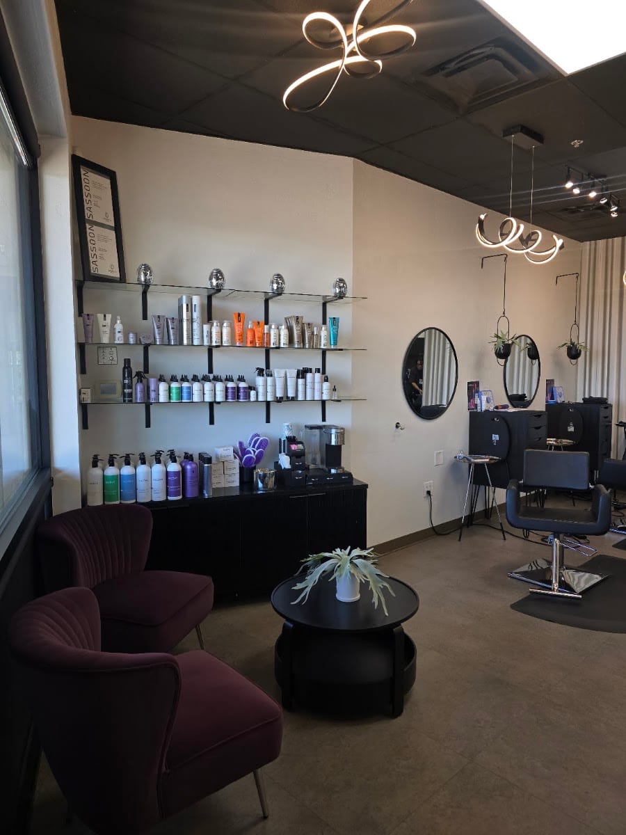 Salon Chroma