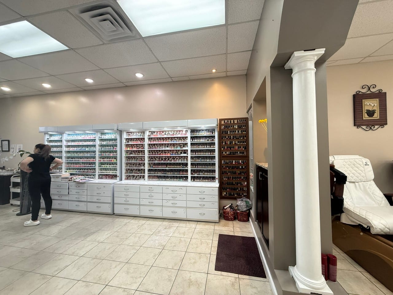 Crown Nail Bar, photo 4