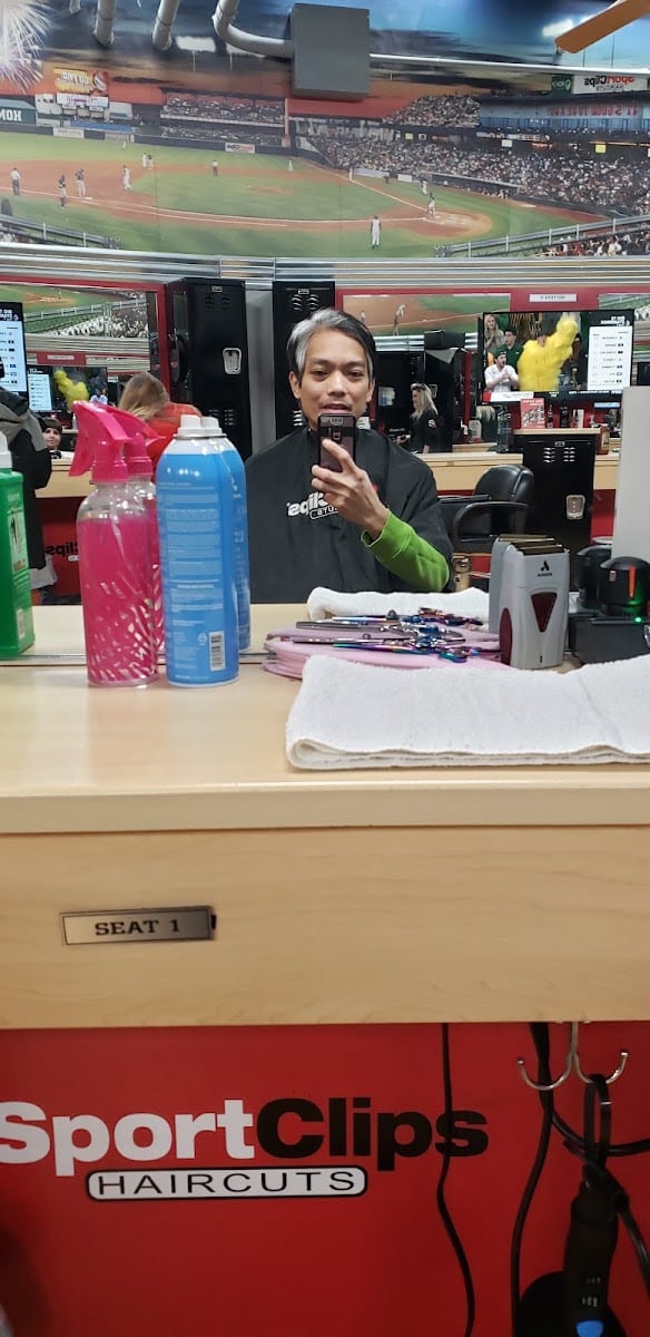 Sport Clips Haircuts of Flanders, photo 3