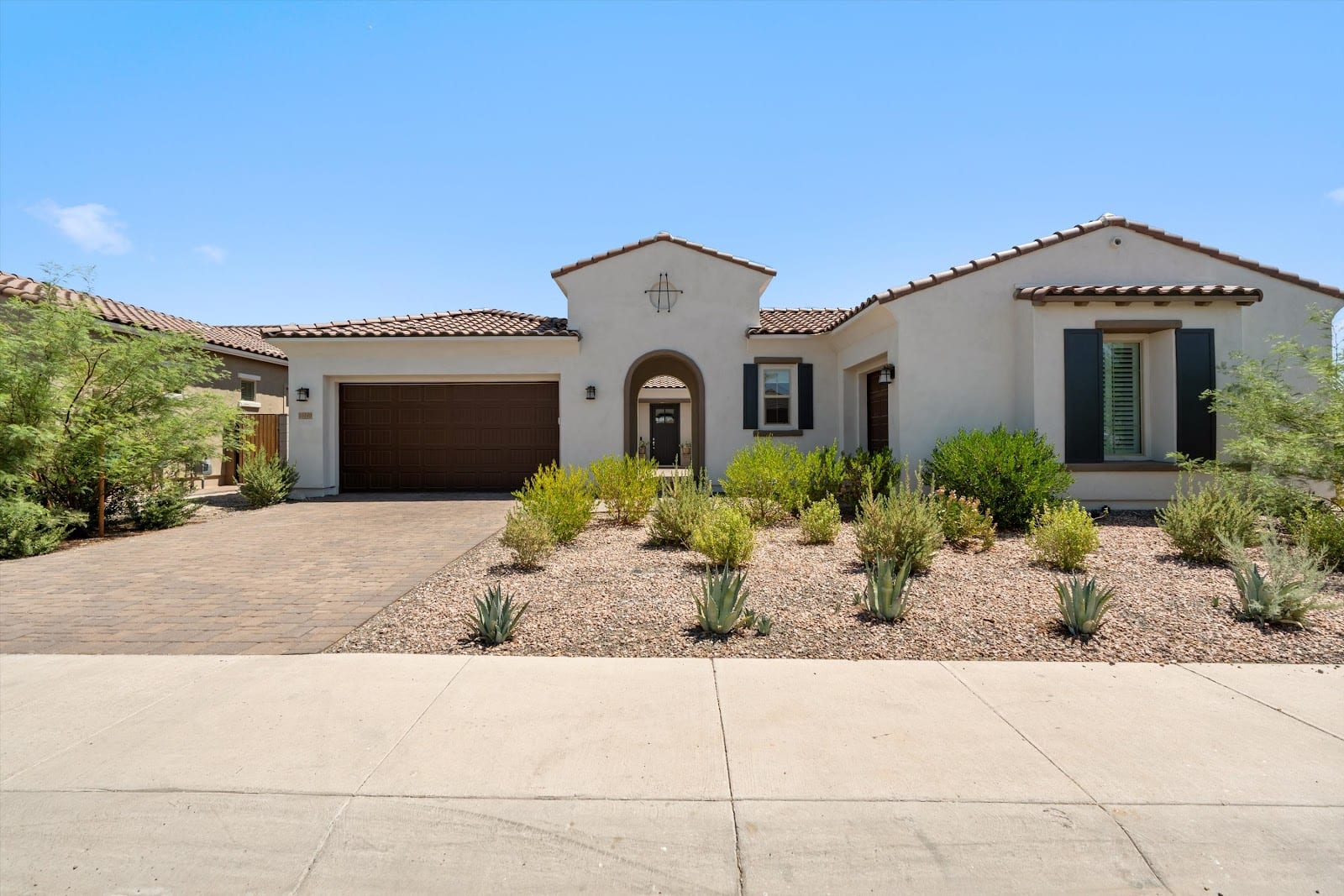 Evolve Realty/I.Jay Bernstein