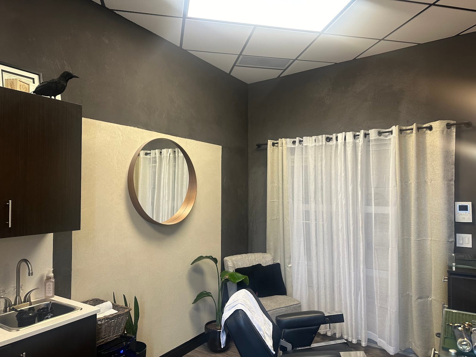 La Cueva Barber Studio, photo 4