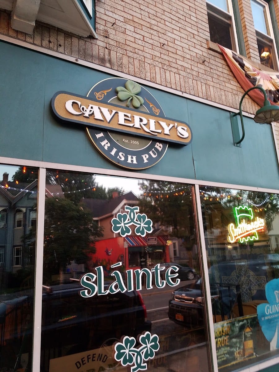 Caverly's Irish Pub