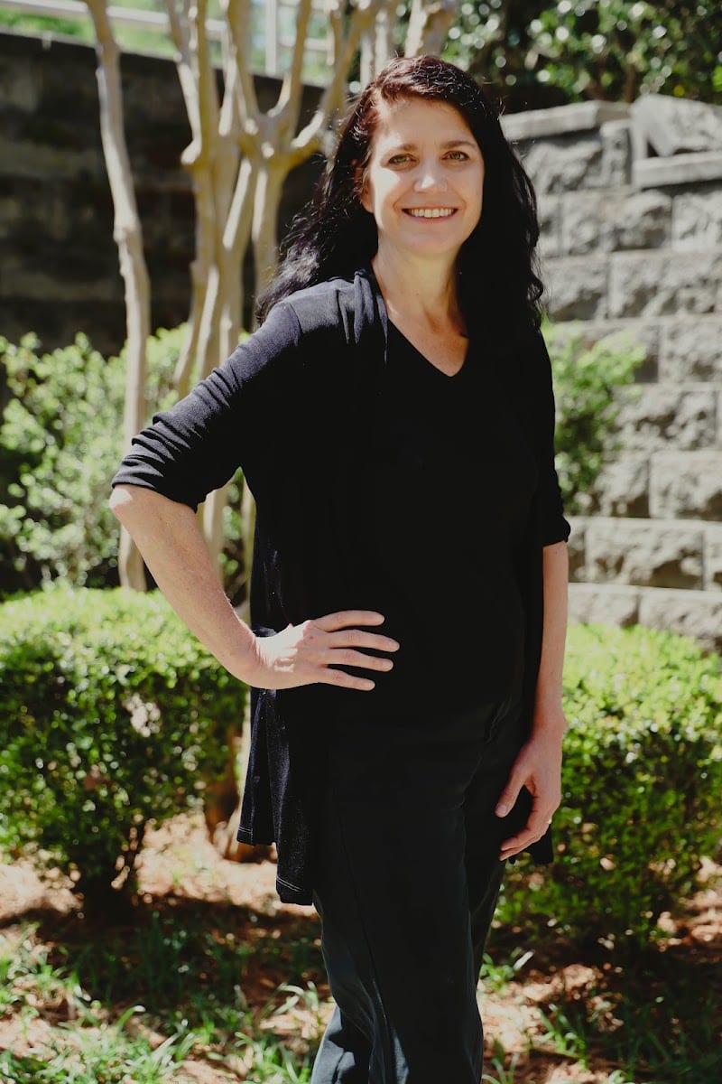 Erin Hekmatpour, M.D., photo 2