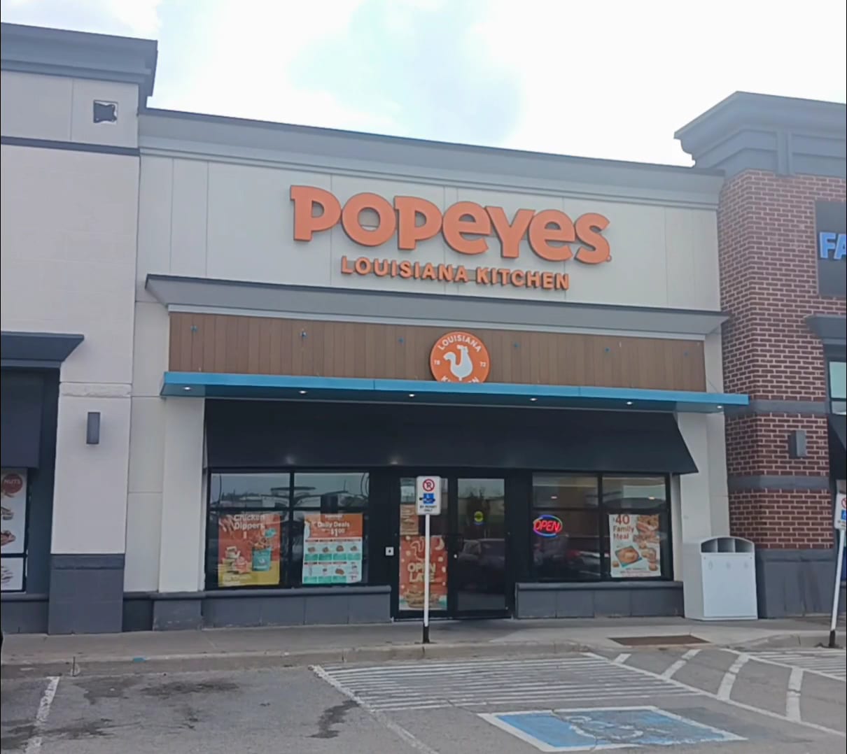 Popeyes Louisiana Kitchen, photo 3