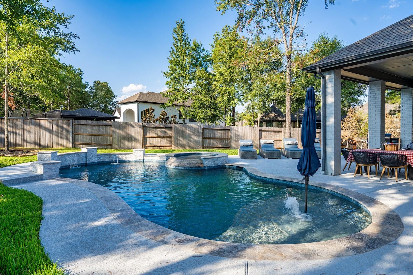 Walts Pools