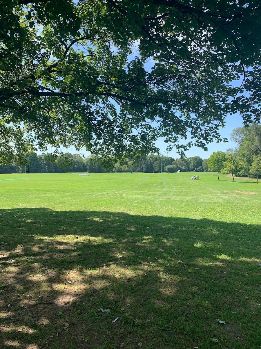Maple Leaf Park Tennis Courts