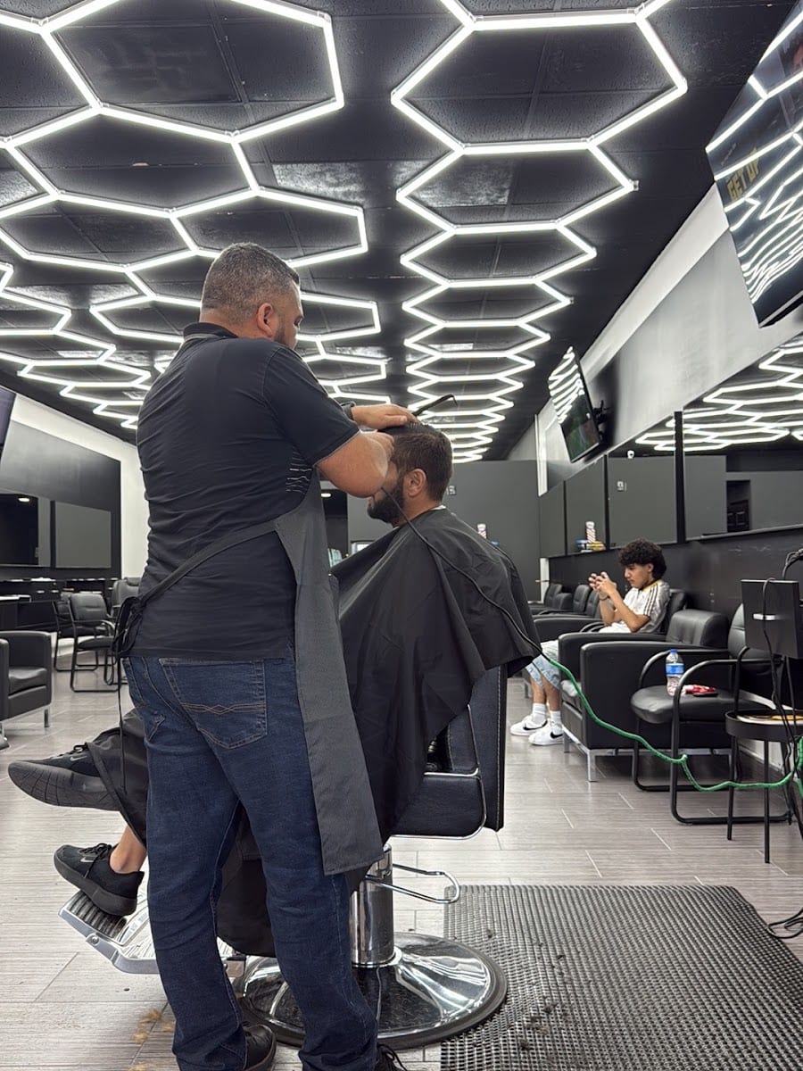 Continental Barber, photo 4