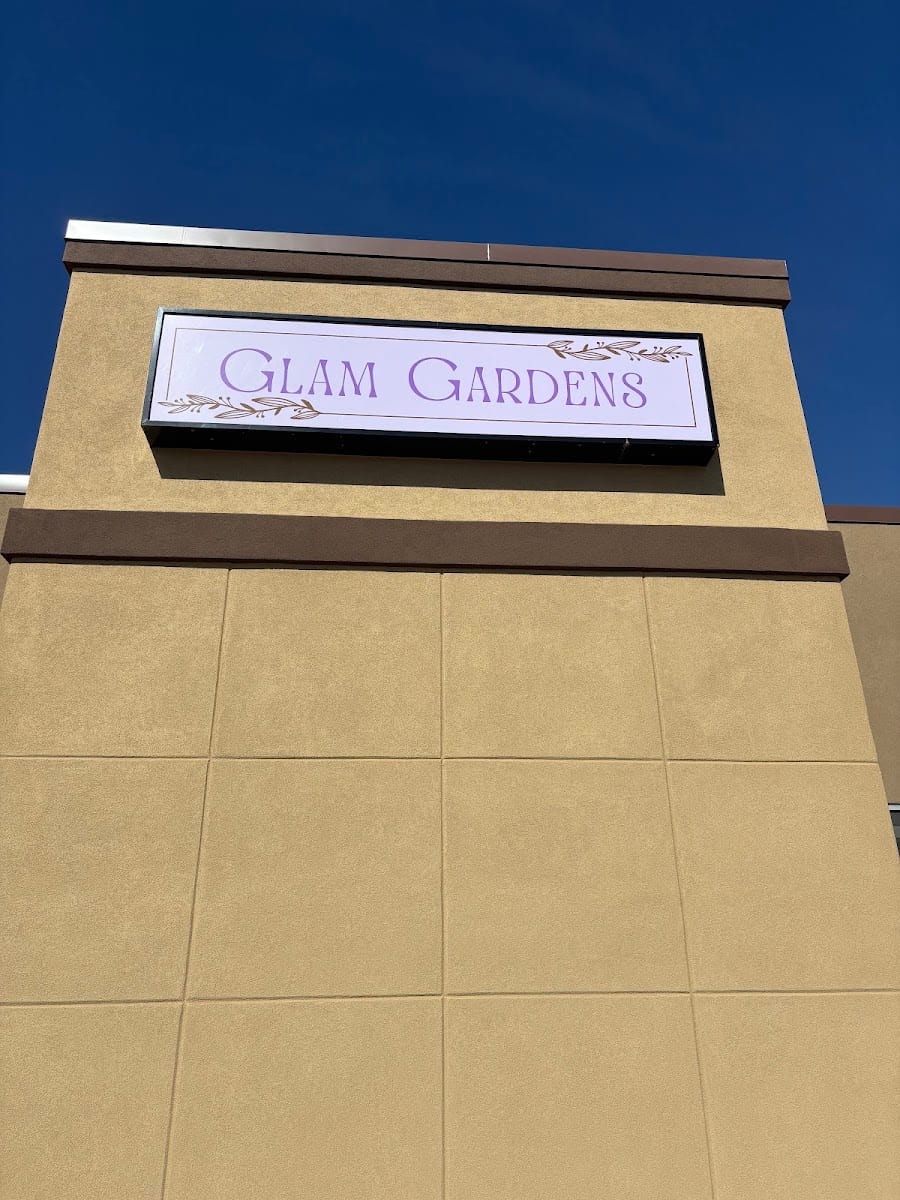 Glam Gardens