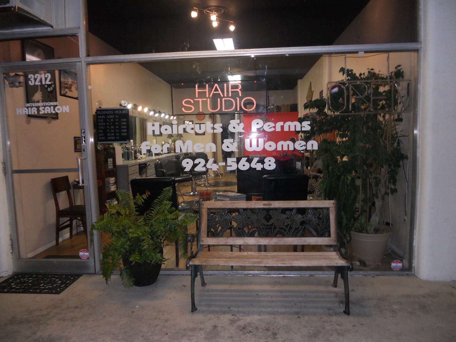 International Salon, photo 2
