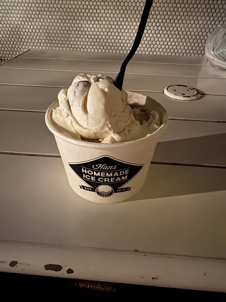 Hans' Homemade Ice Cream, photo 3